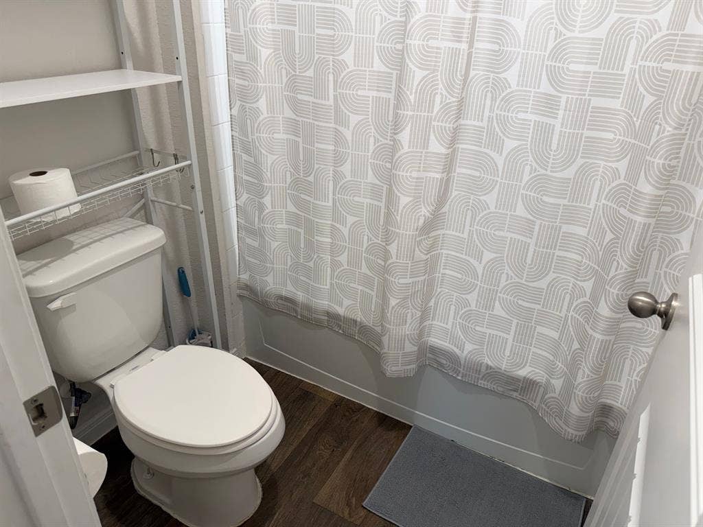 4 BR in Georgetown