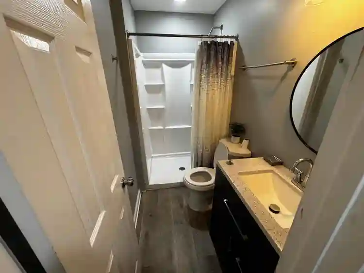 3 BR in Riverdale