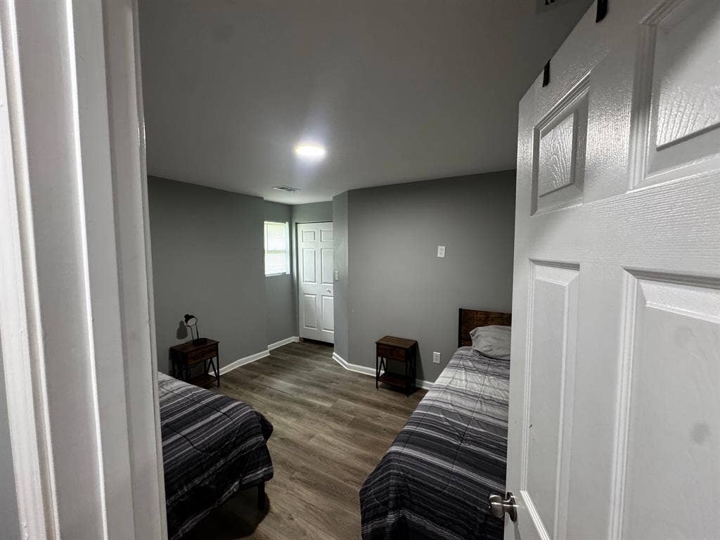 3 BR in Riverdale