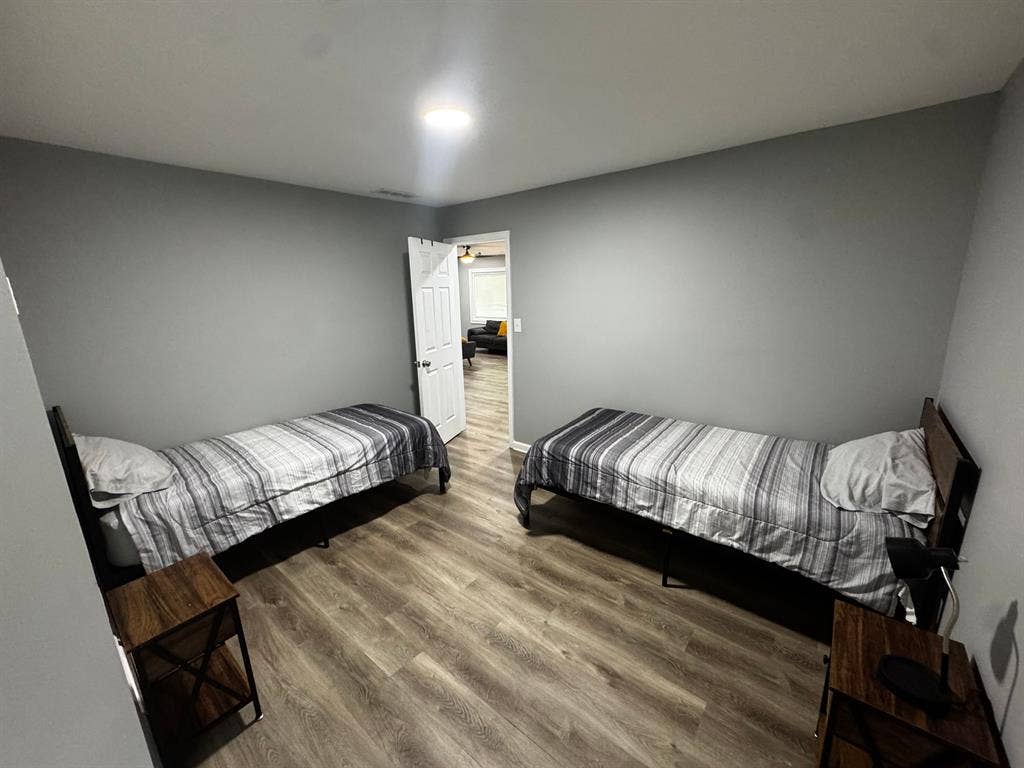 3 BR in Riverdale