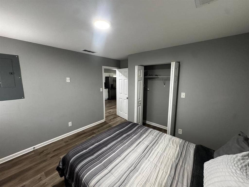 3 BR in Riverdale