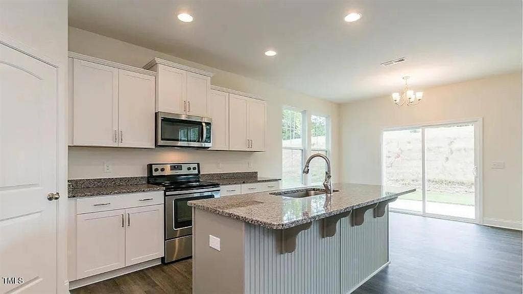 3 BR in Angier