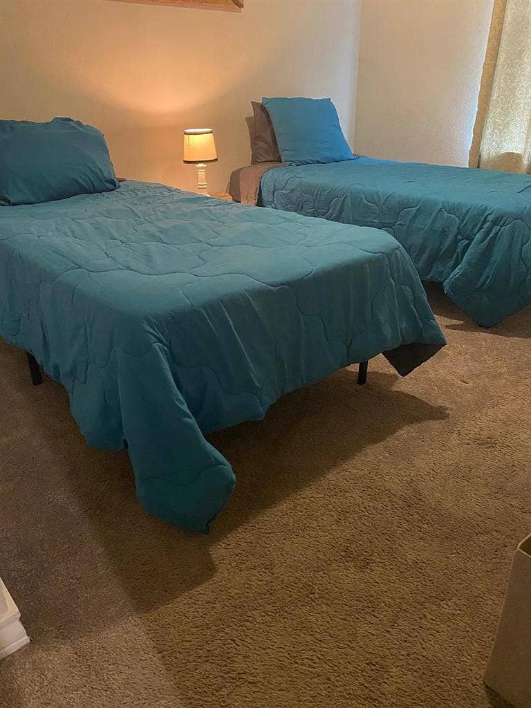 4 BR in Austin