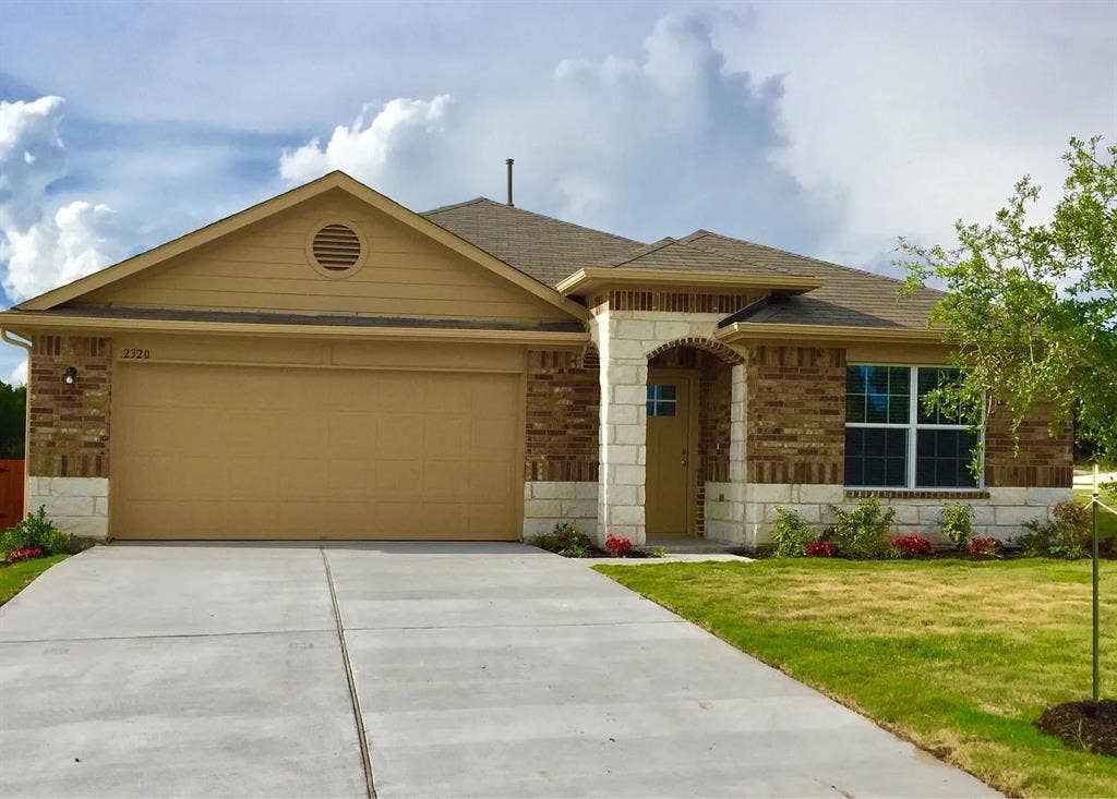 4 BR in Austin