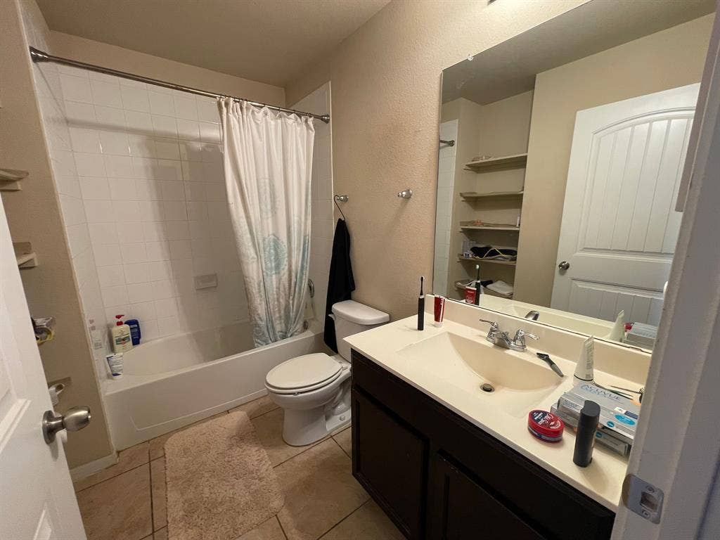 4 BR in Austin