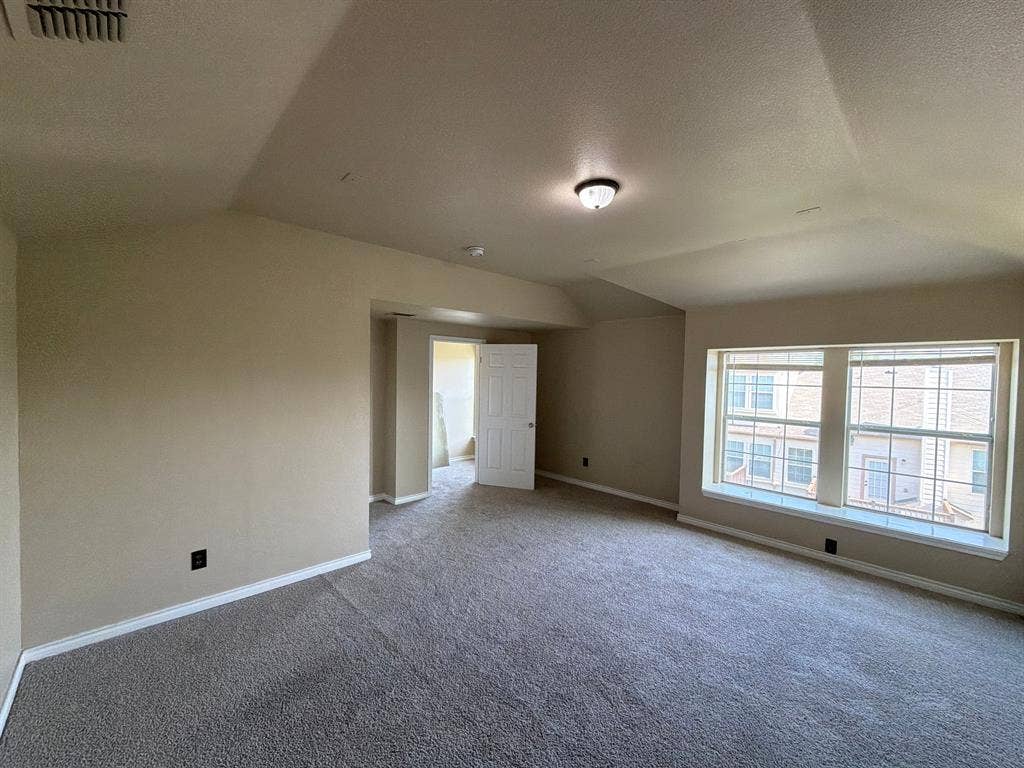 4 BR in Euless