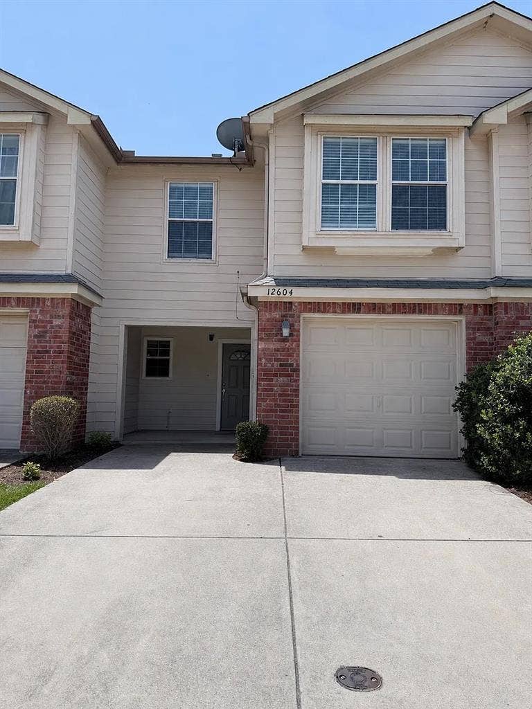 4 BR in Euless