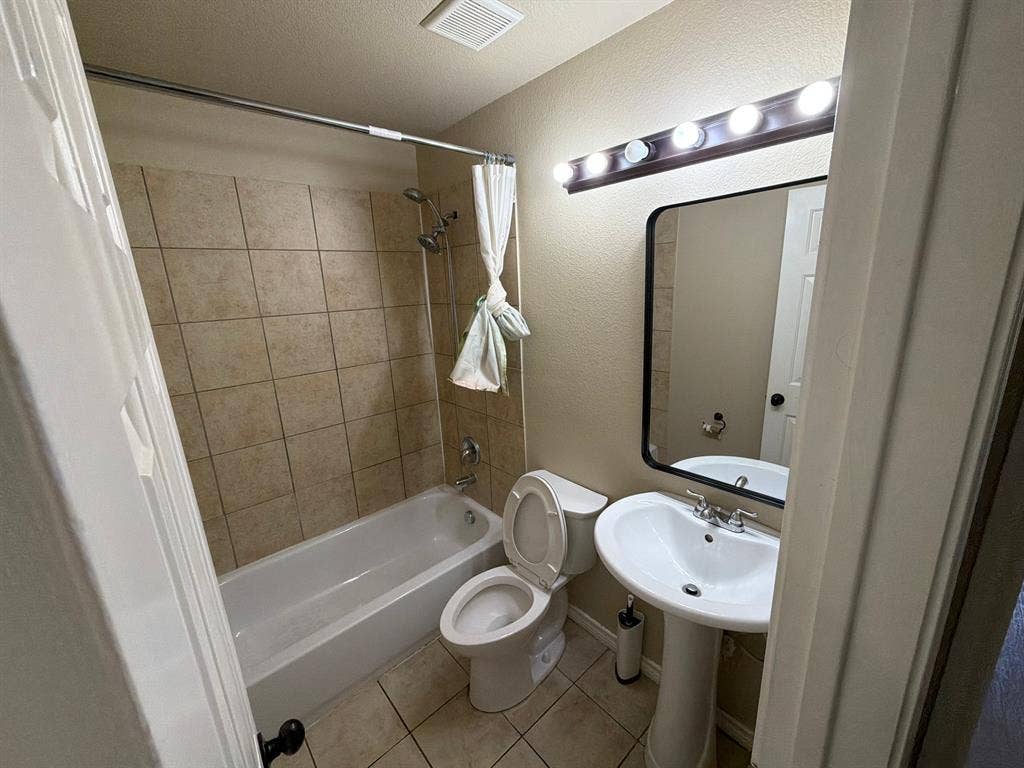 4 BR in Euless