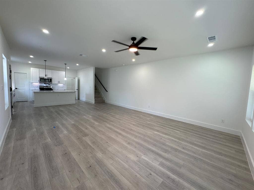 3 BR in Dallas