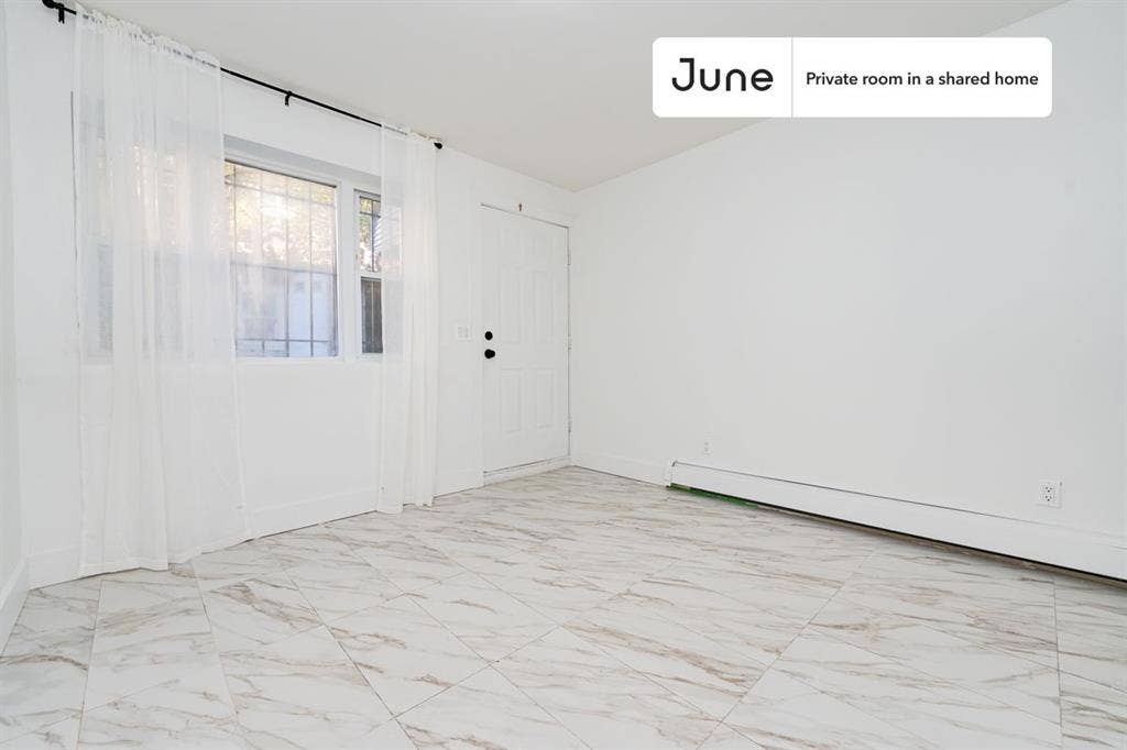 3 BR in New York City