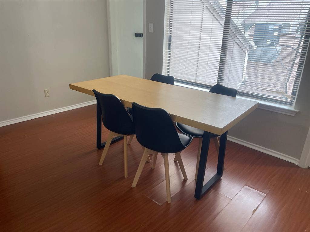 2 BR in Austin