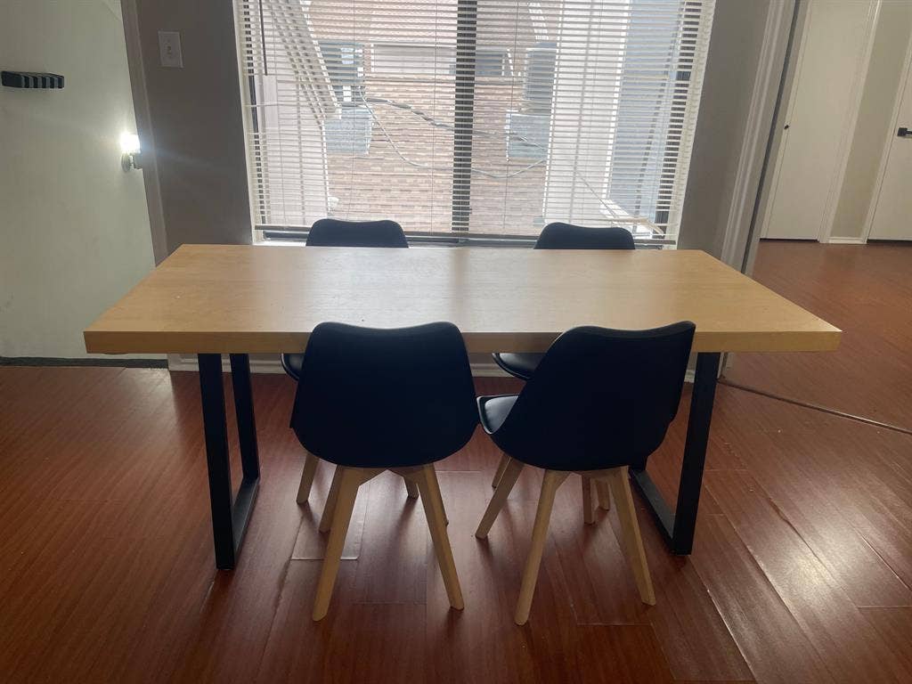 2 BR in Austin