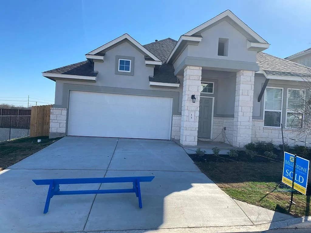 3 BR in Round Rock
