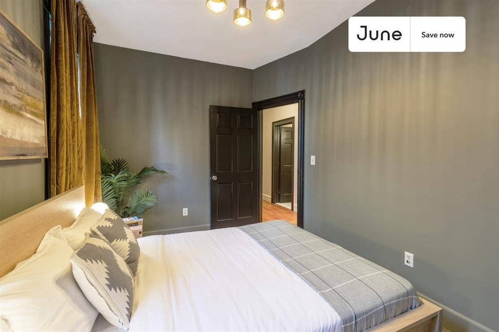 4 BR in Boston