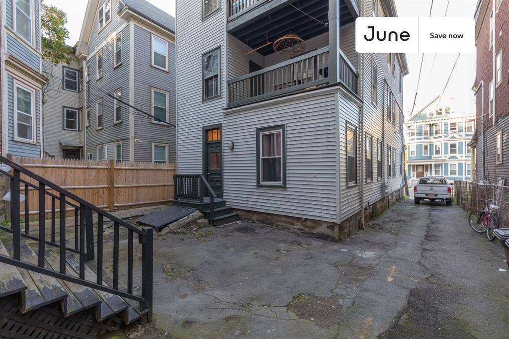 4 BR in Boston