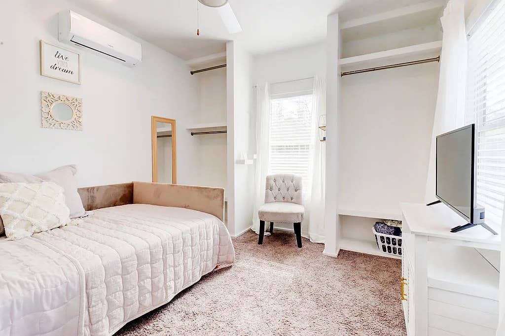 2 BR in Atlanta