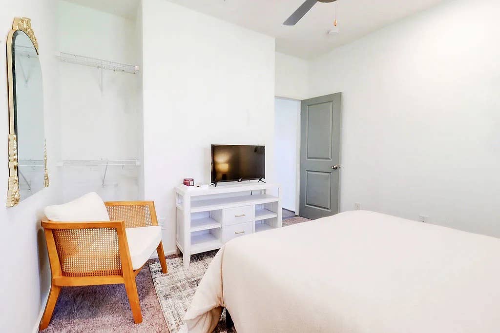 2 BR in Atlanta