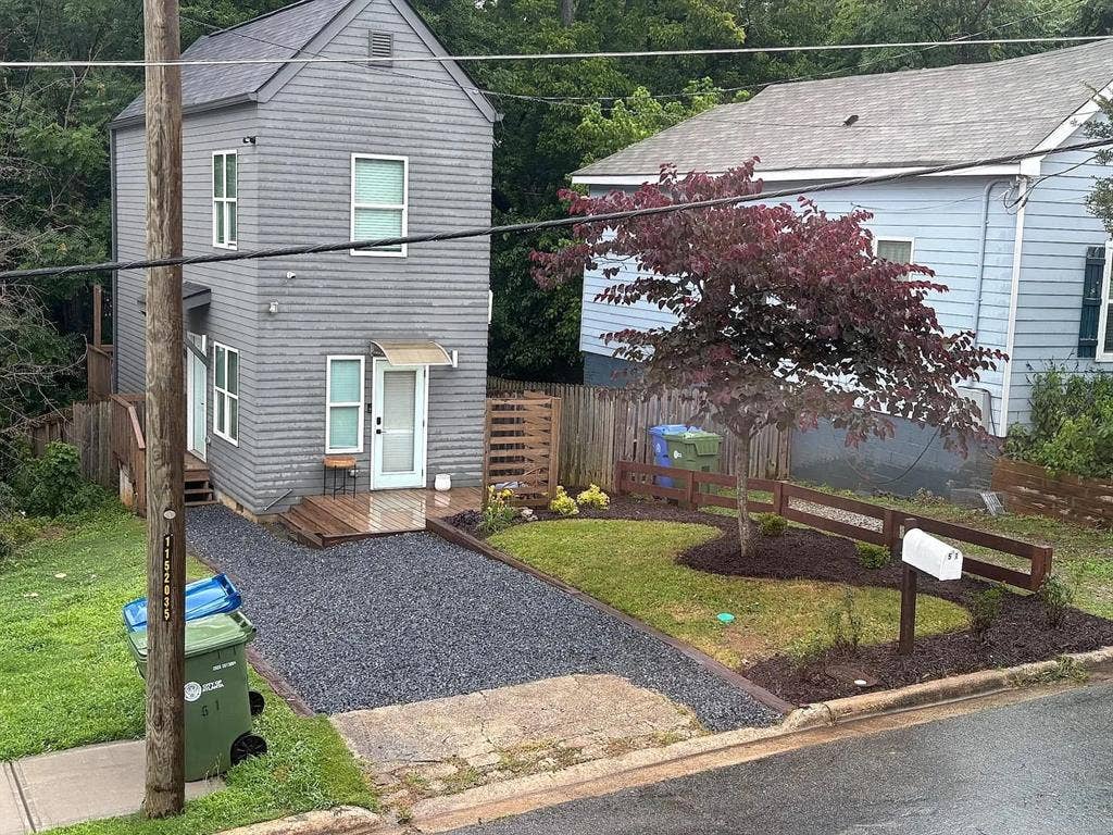 2 BR in Atlanta