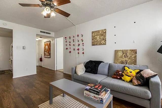 2 BR in Austin