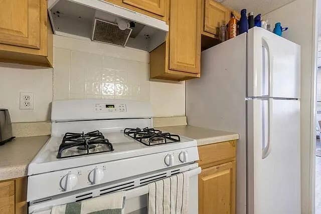 2 BR in Austin