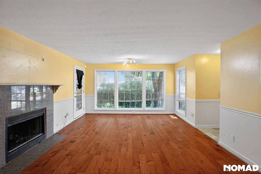 2 BR in Sandy Springs