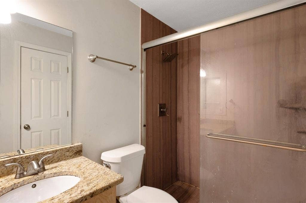 2 BR in Sandy Springs