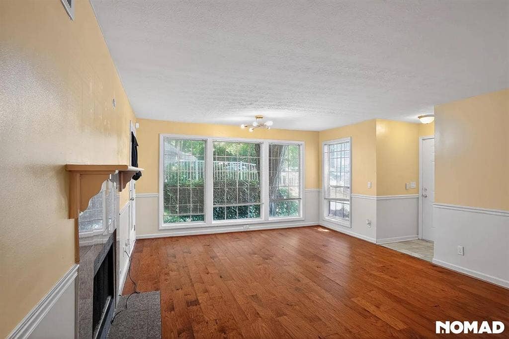 2 BR in Sandy Springs