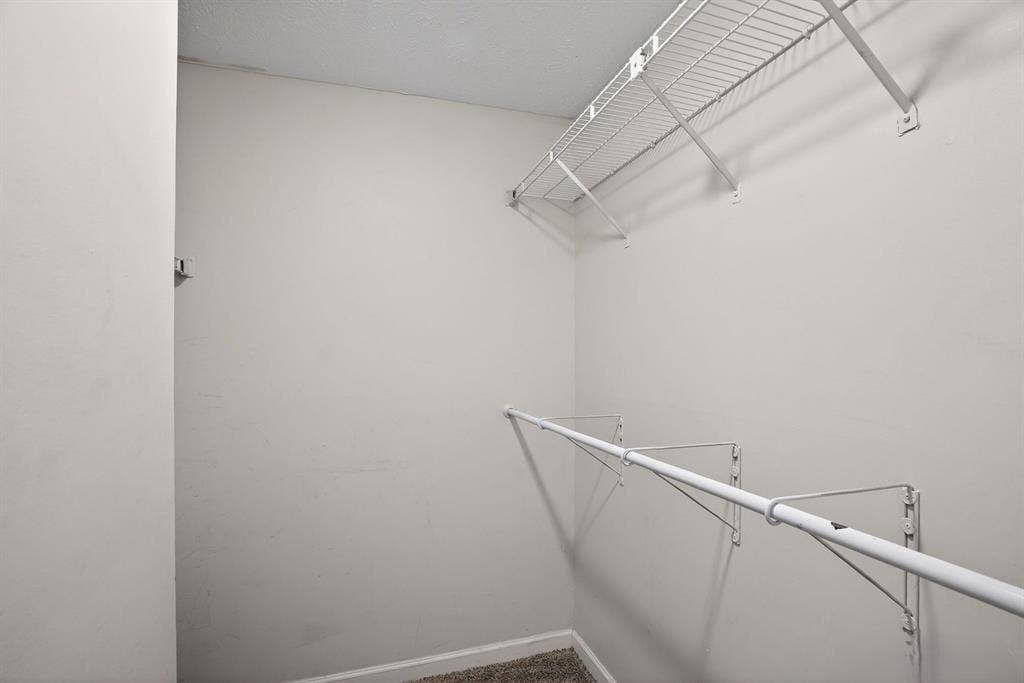 2 BR in Sandy Springs