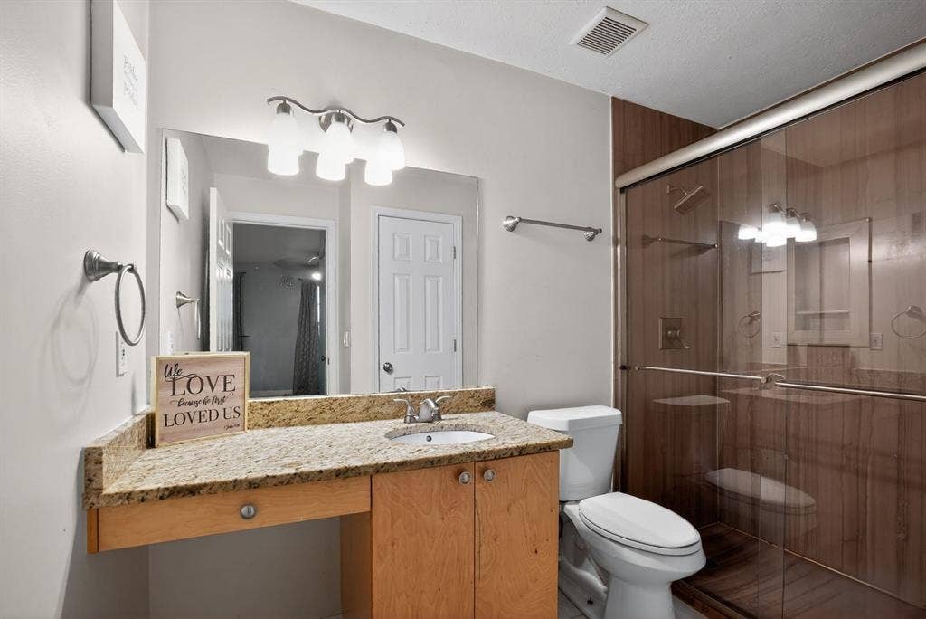 2 BR in Sandy Springs