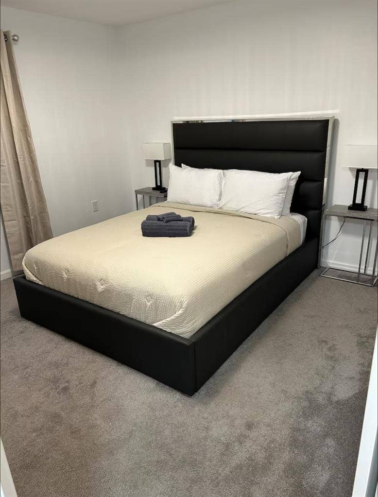 2 BR in Charlotte