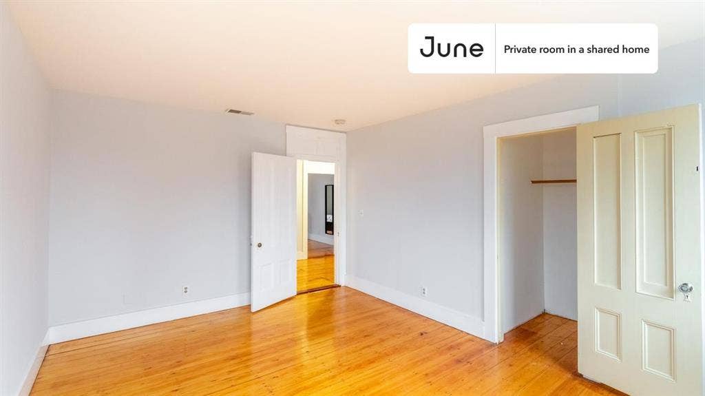 5 BR in Boston