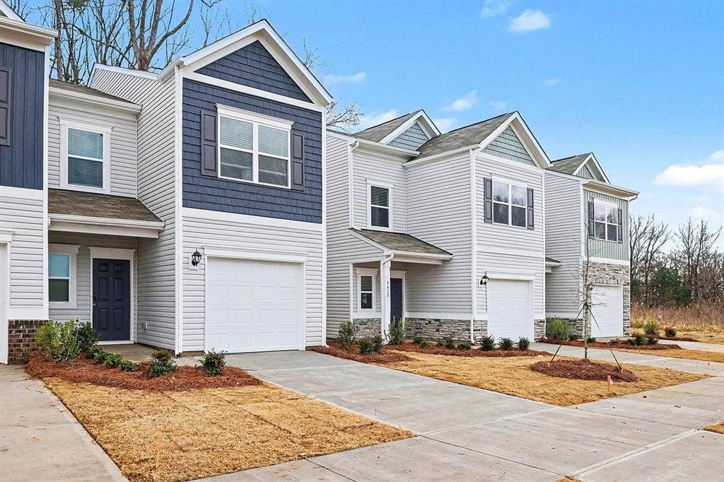 3 BR in Charlotte
