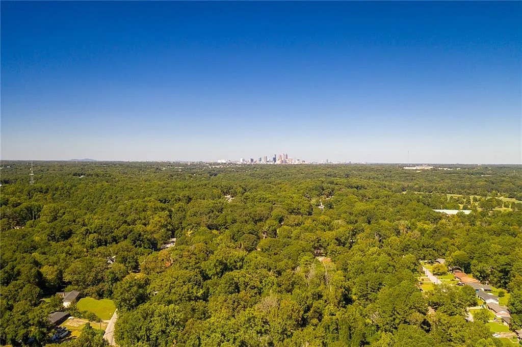 3 BR in Atlanta