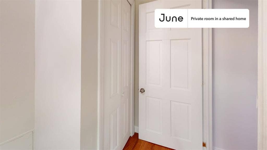2 BR in New York City