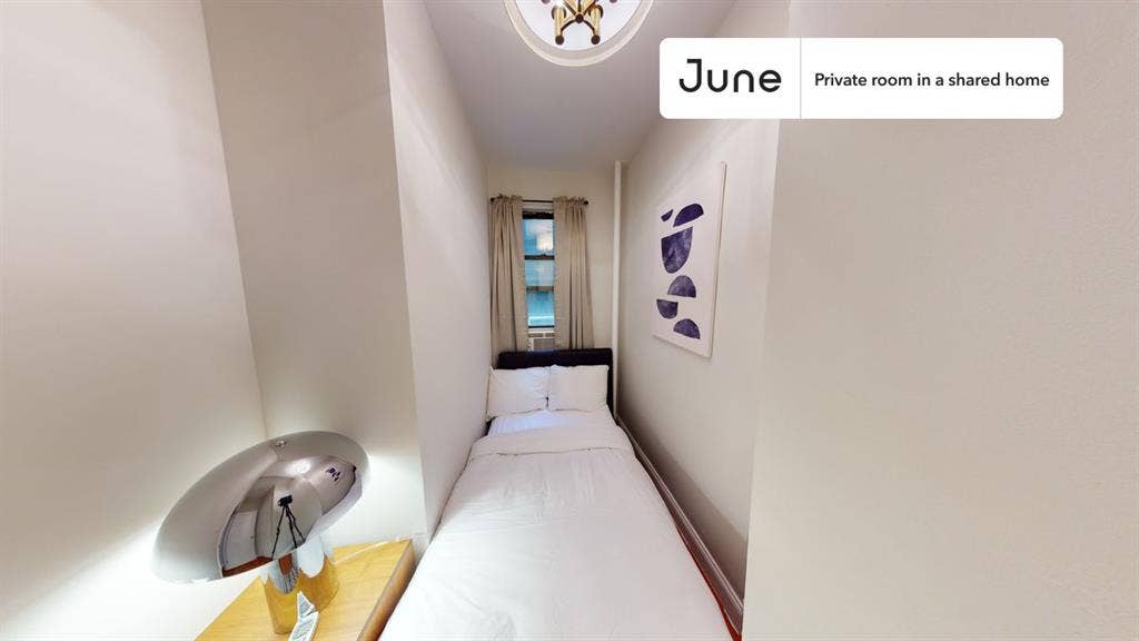 2 BR in New York City