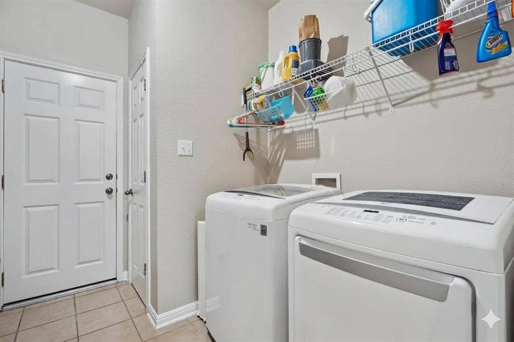 4 BR in Austin