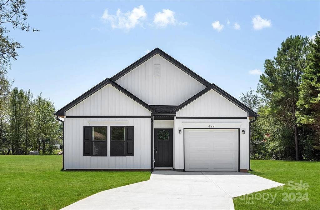 3 BR in Charlotte