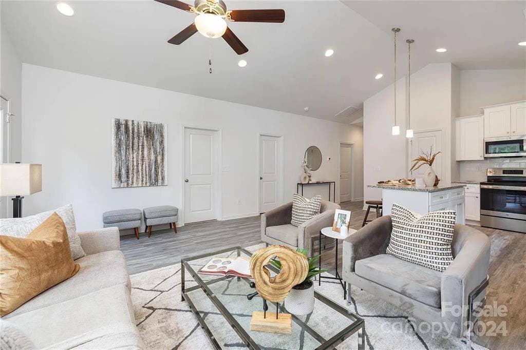 3 BR in Charlotte