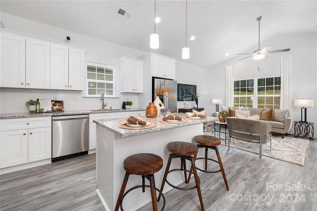 3 BR in Charlotte
