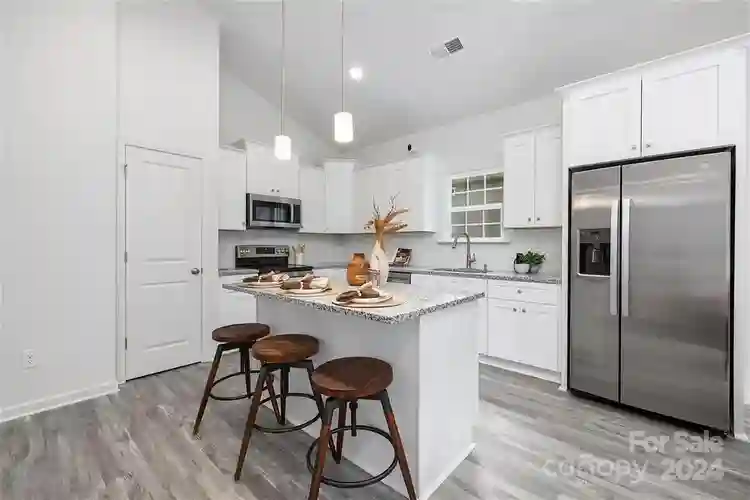 3 BR in Charlotte