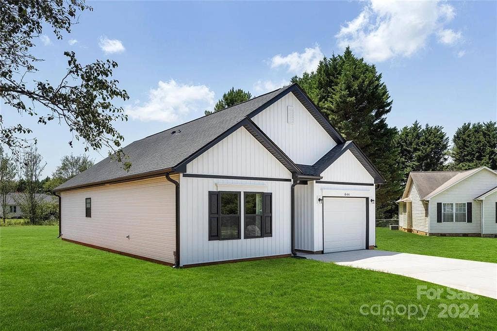 3 BR in Charlotte