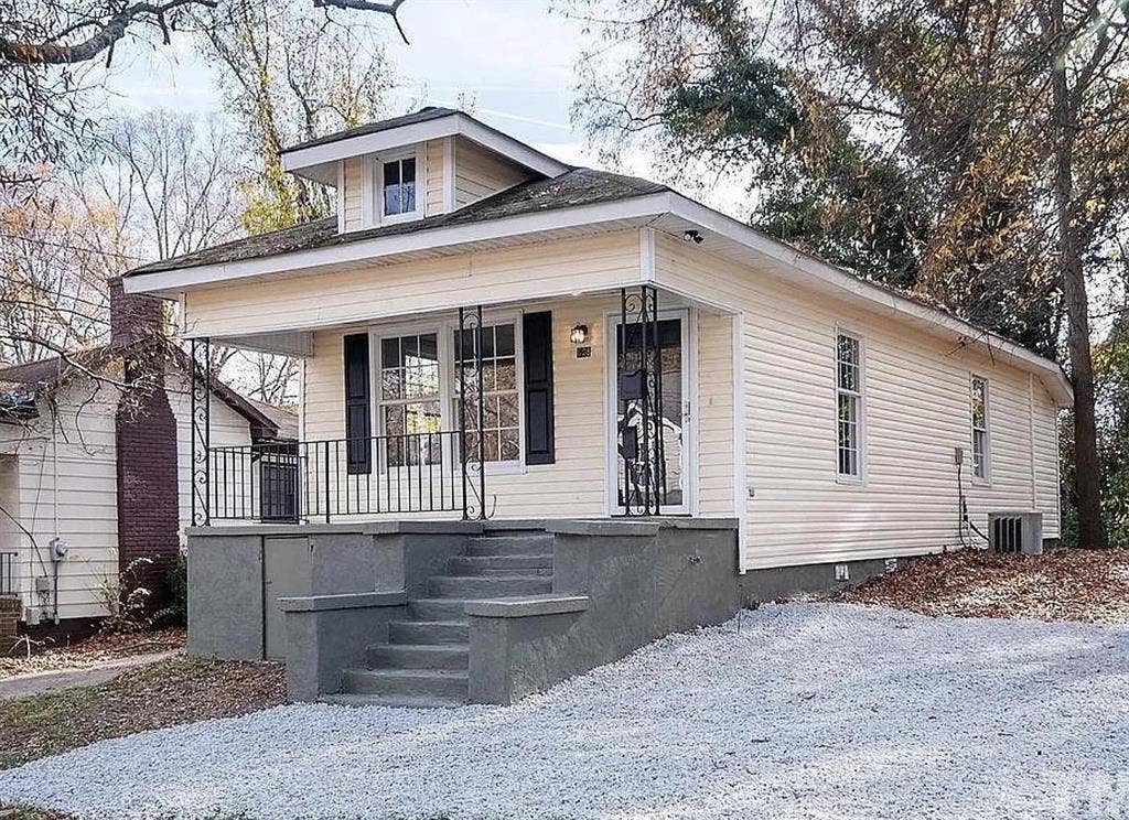 2 BR in Durham