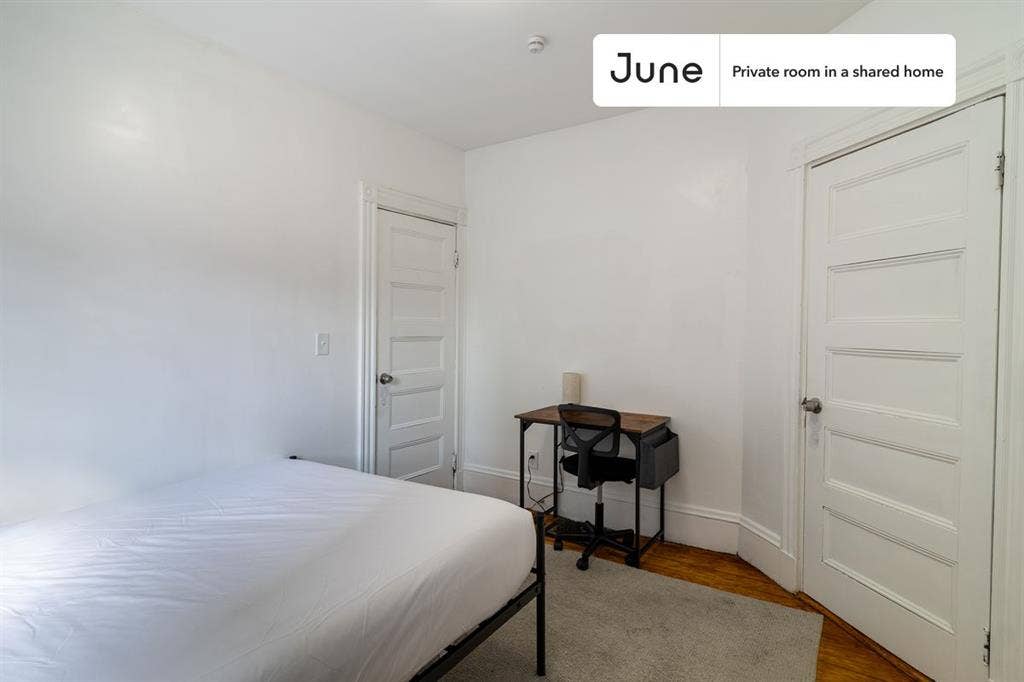 4 BR in Boston