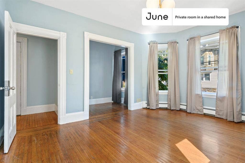 4 BR in Boston