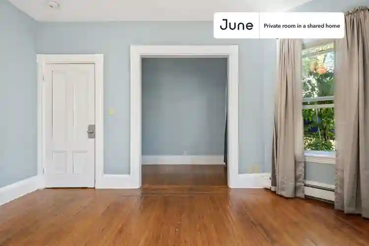 4 BR in Boston
