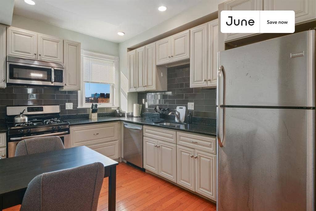 4 BR in Boston