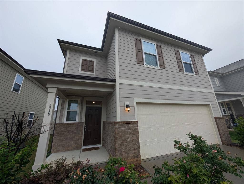 4 BR in Monroe