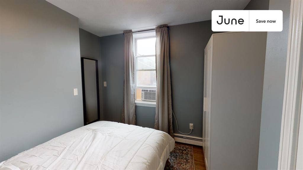 3 BR in Boston