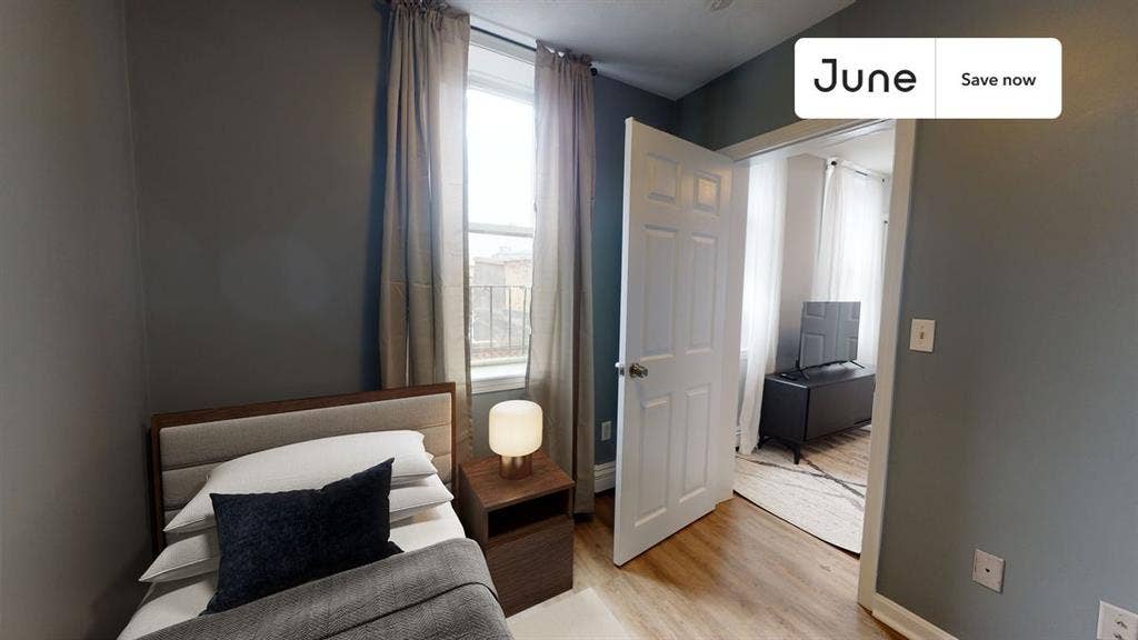 3 BR in Boston