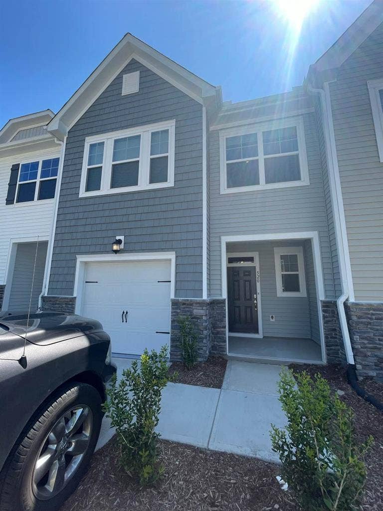 3 BR in Garner